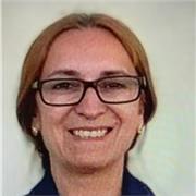 Profesora  con experiencia en clases de apoyo en primaria y E.S.O, imparte clases de matemáticas.